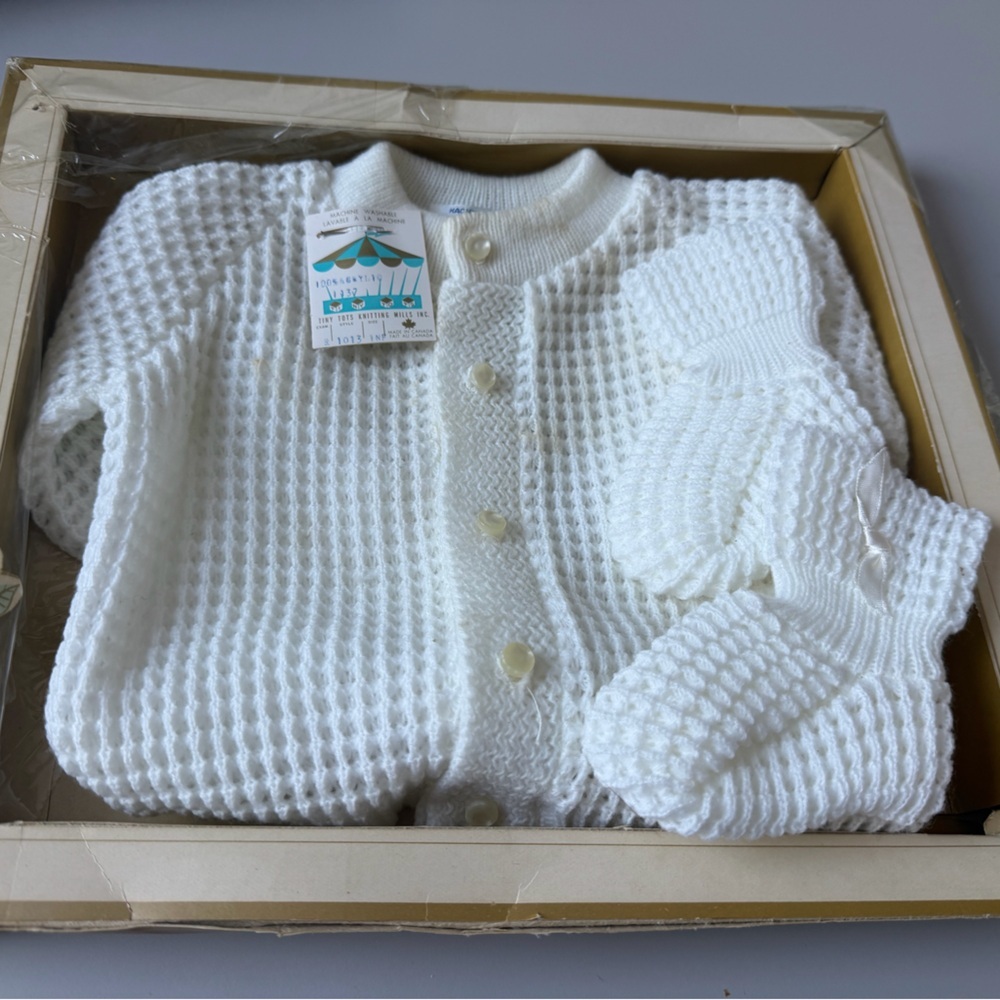 NWT White Tiny Tots Knitting Mills Vintage Knit Cardigan Booties Set Infant  INF
